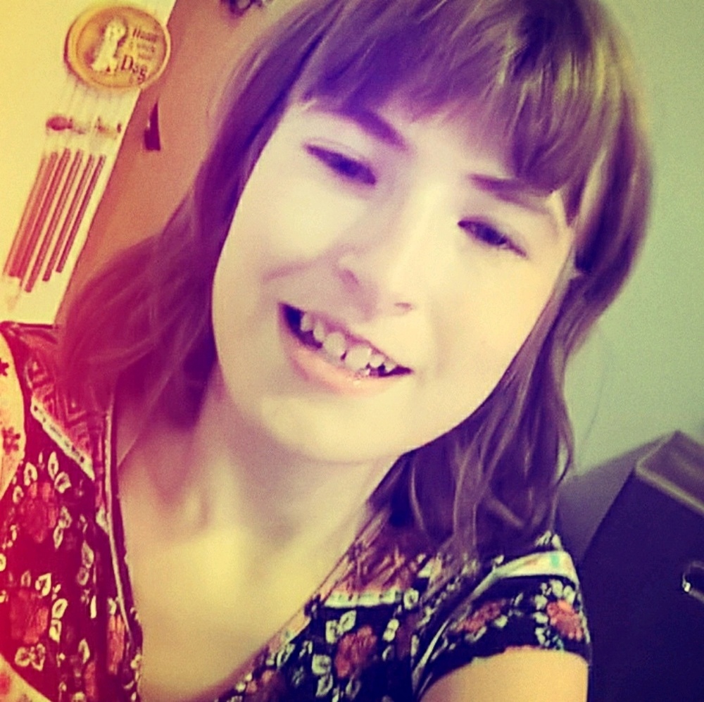 Meet your Posher, Ava